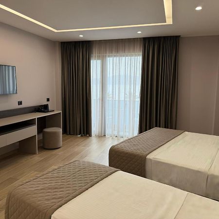 Joelle Premium Hotel Sarandë Exterior foto