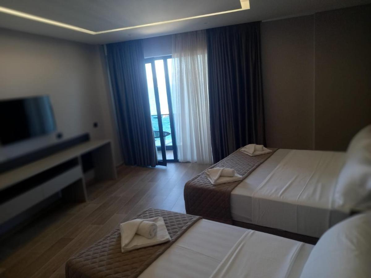Joelle Premium Hotel Sarandë Exterior foto