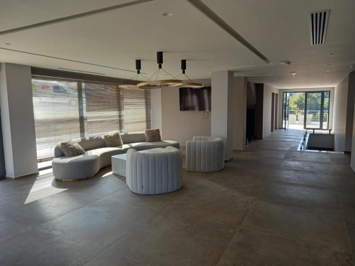 Joelle Premium Hotel Sarandë Exterior foto